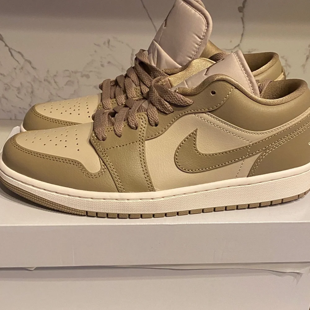 Jordan Women Beige and Cream Sneakers - Picture 7 of 8